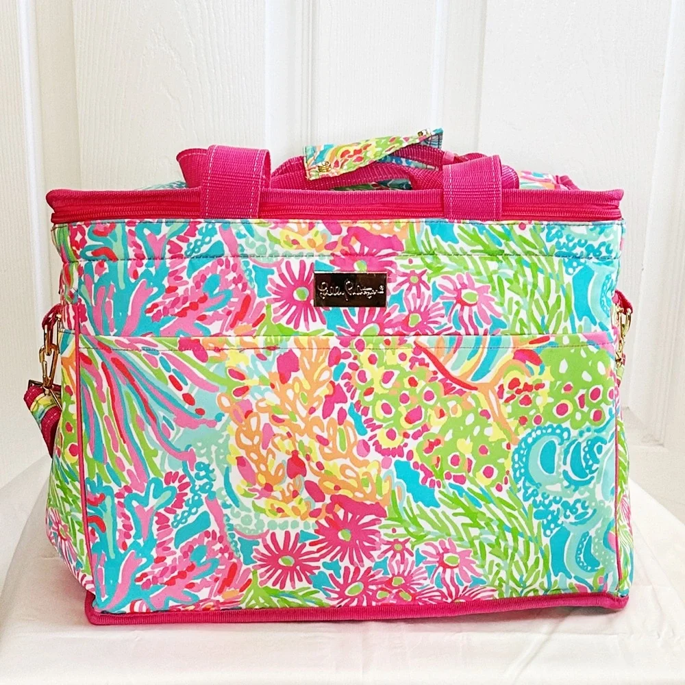 Lilly Pulitzer insulated cooler Lover’s Coral - Picture 1 of 2